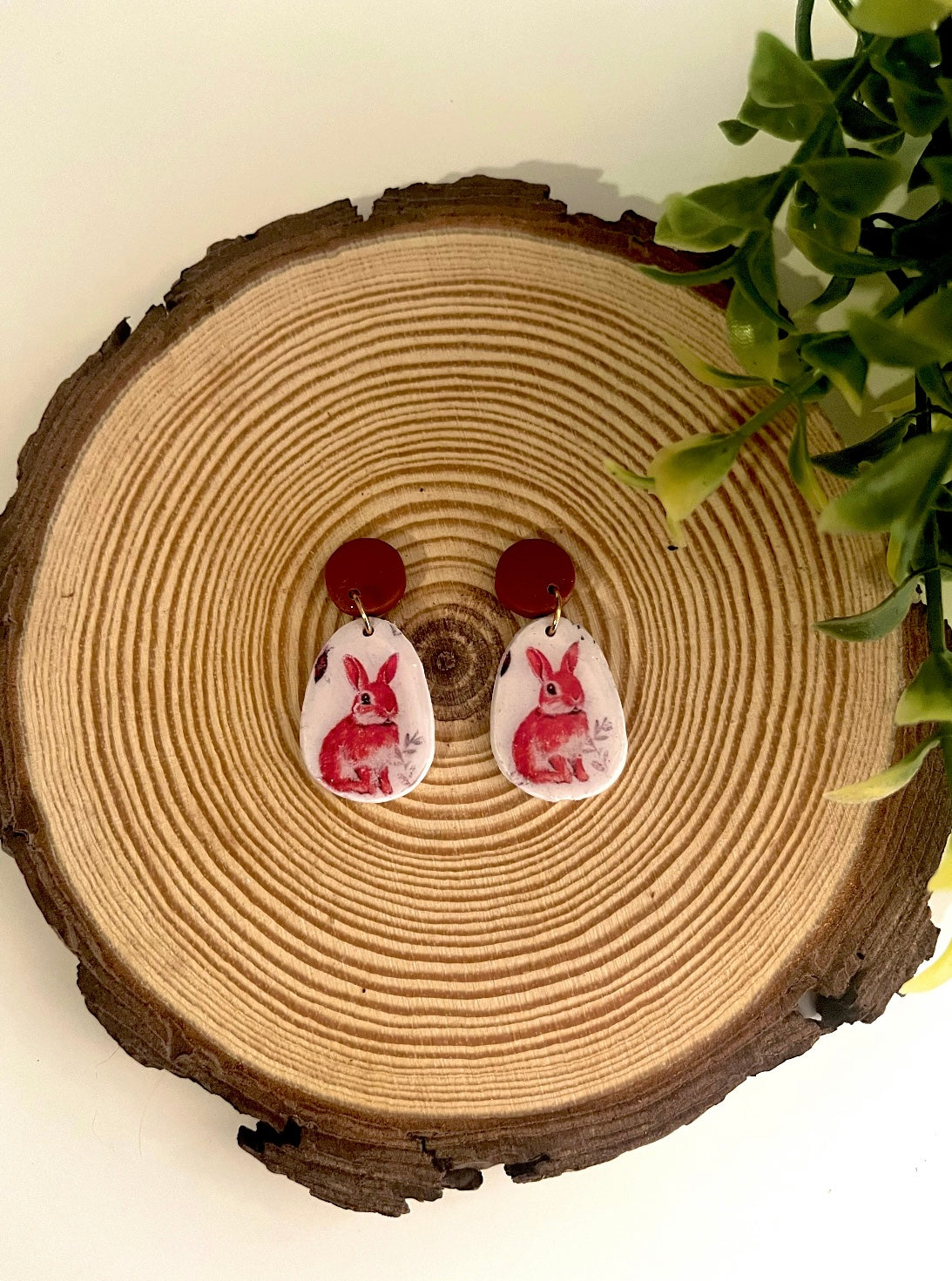 Oval dangles